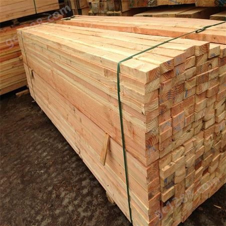 山东工程建筑木方 厂家供应铁杉花旗松辐射松各种木方