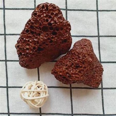 圣亚矿产供应 大块红色黑色火山石滤料用 火山石颗粒