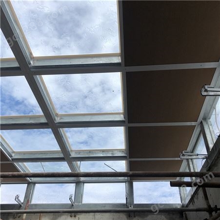 户外遮阳产品定制 亚克力—铝合金材质天幕雨棚