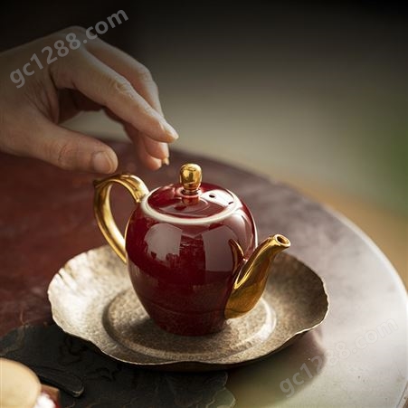 宫廷风精品郎红茶壶 中国红釉小茶壶 美人肩单壶 陶瓷功夫泡茶器